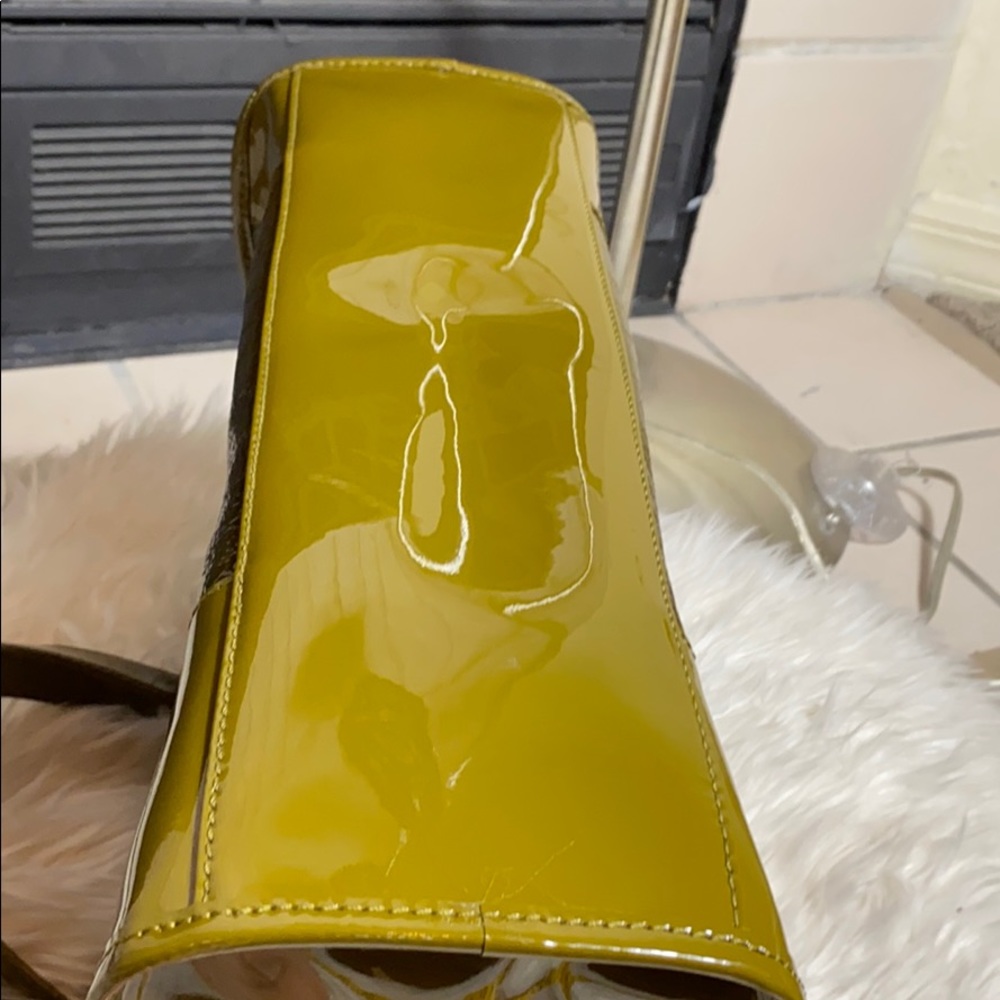 Sold 🤗Tory burch patent leather tote - Picture 14 of 16